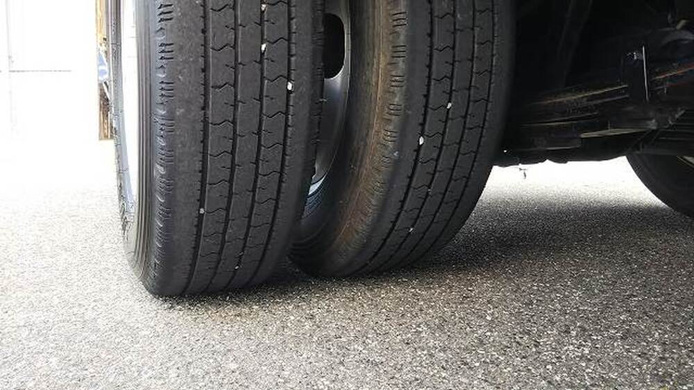 いすゞ　エルフ