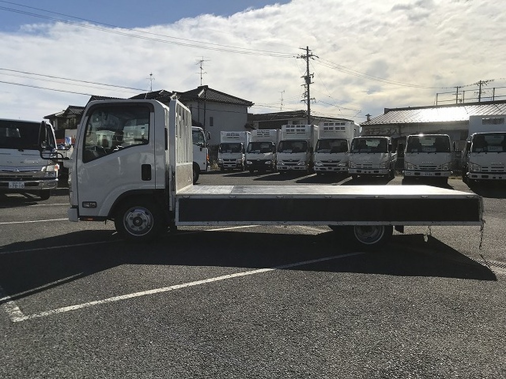 いすゞ　エルフ