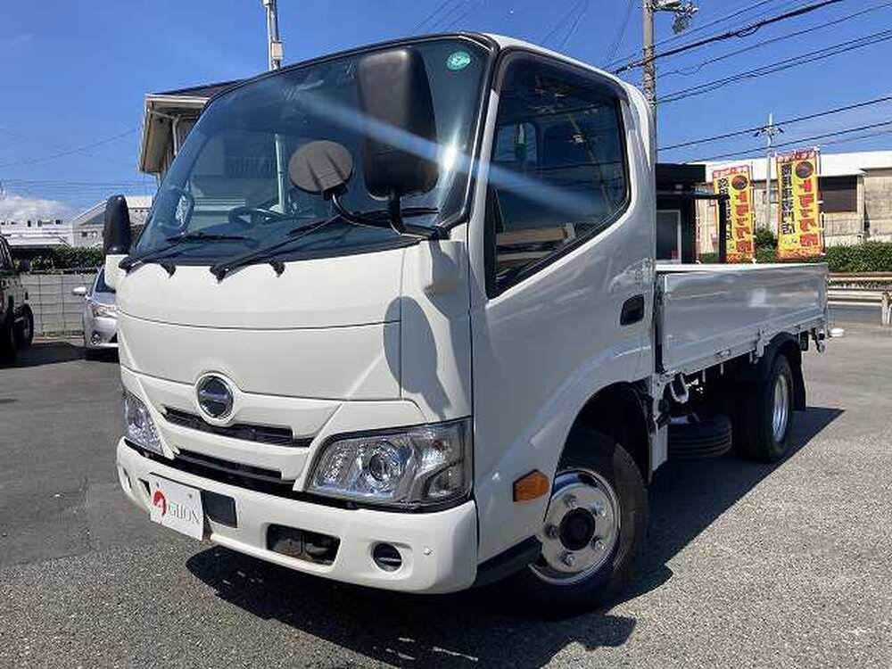 日野　デュトロ