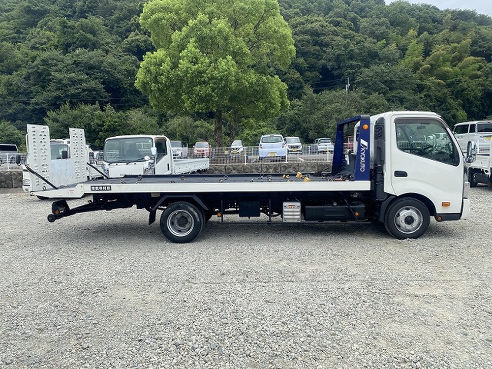 日野　デュトロ