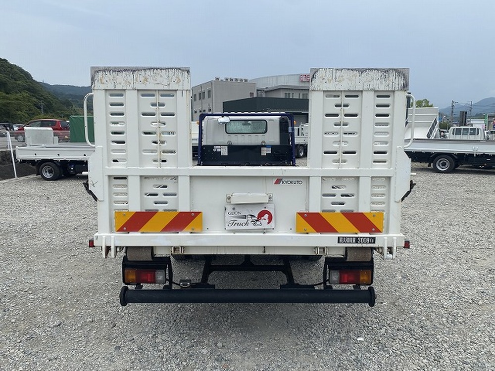 日野　デュトロ