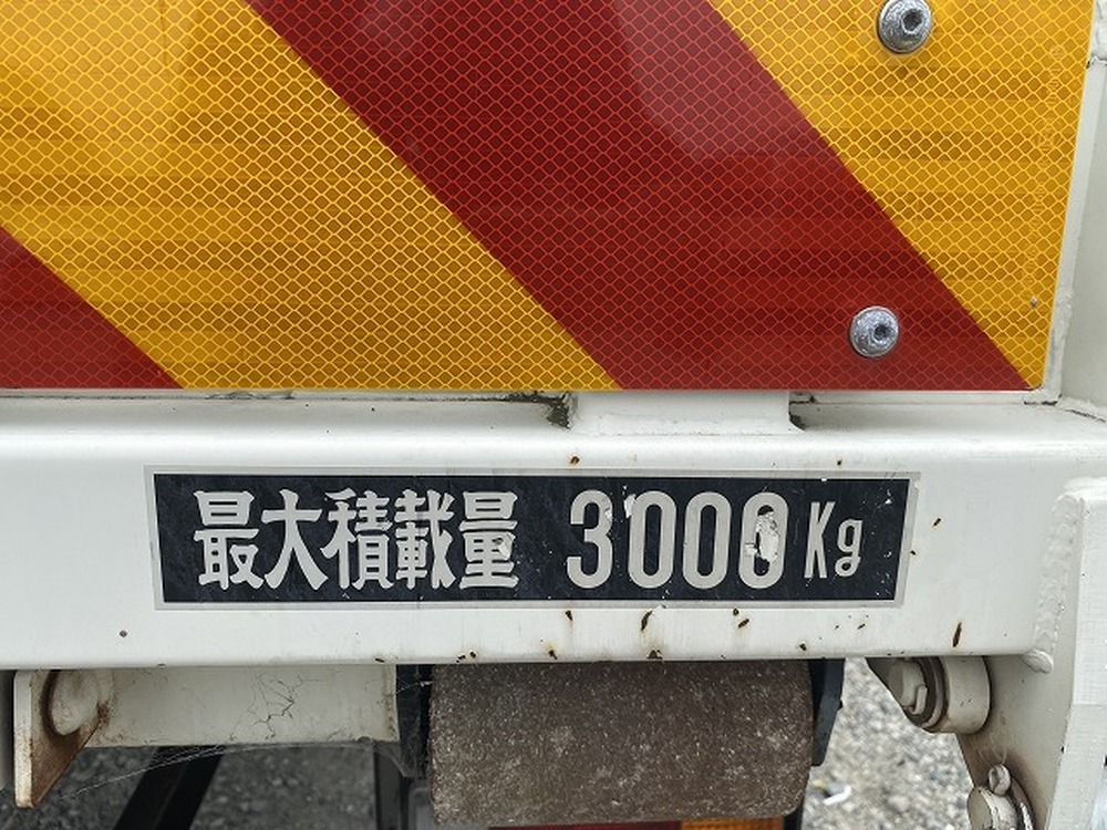 日野　デュトロ