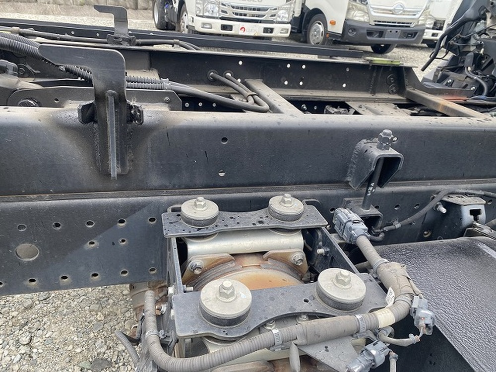 日野　デュトロ