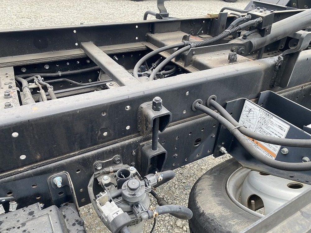 日野　デュトロ