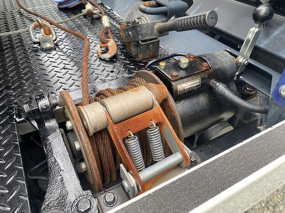 日野　デュトロ