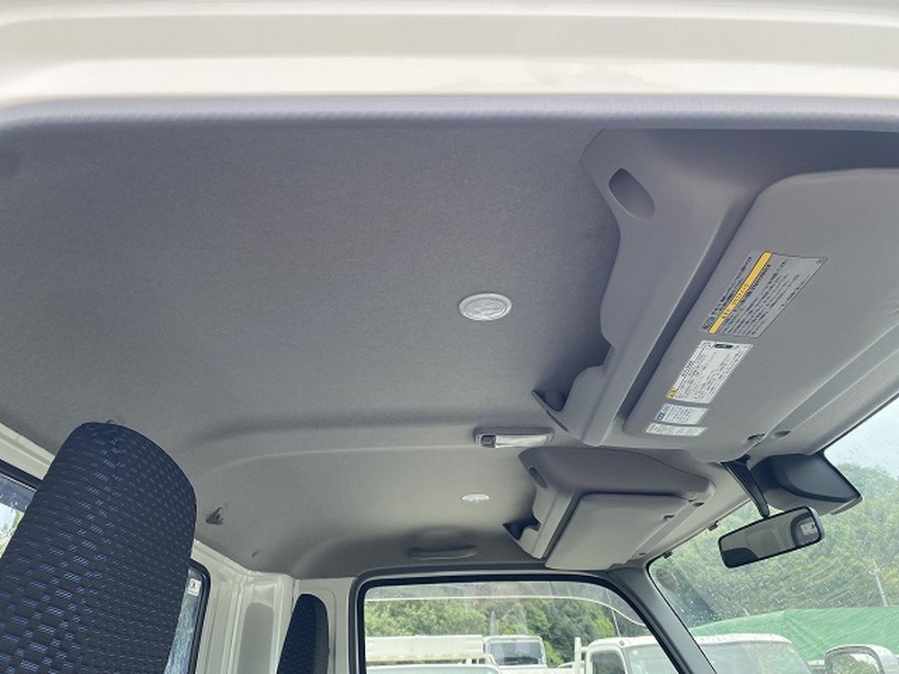 日野　デュトロ