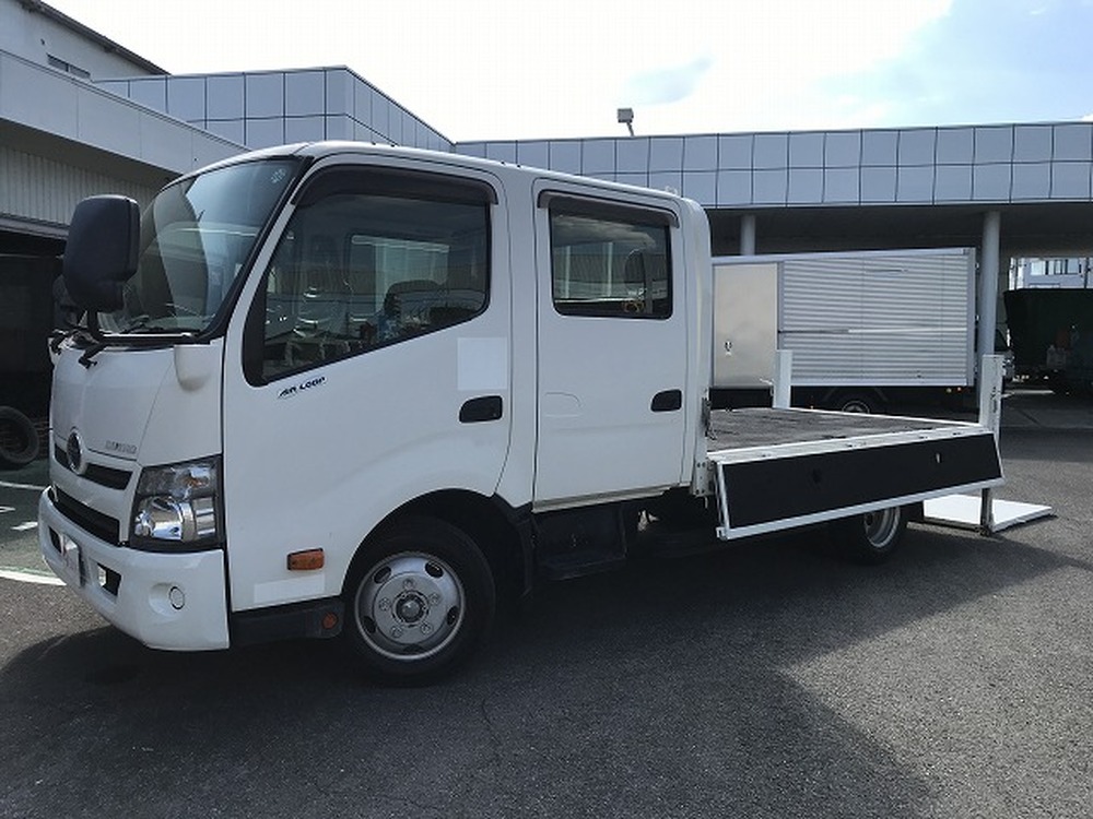 日野　デュトロ