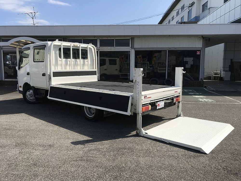 日野　デュトロ