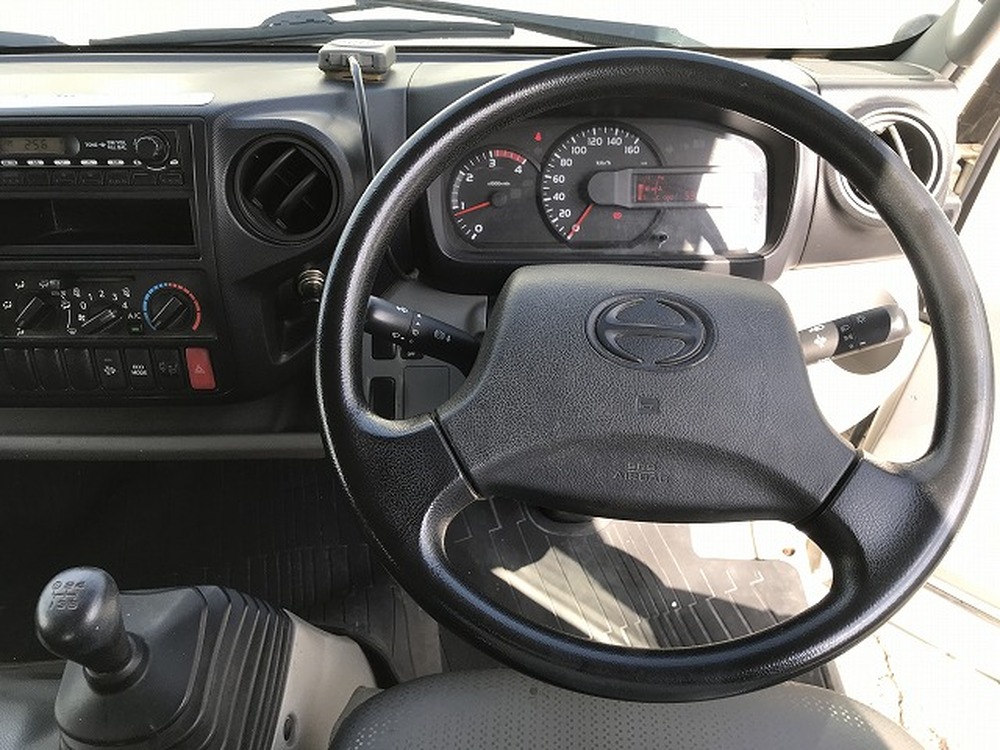 日野　デュトロ