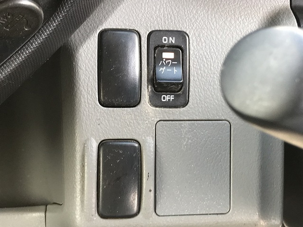 日野　デュトロ