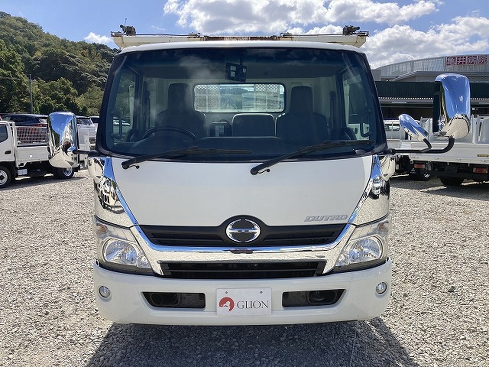 日野　デュトロ