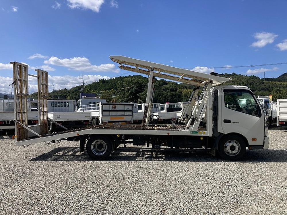 日野　デュトロ