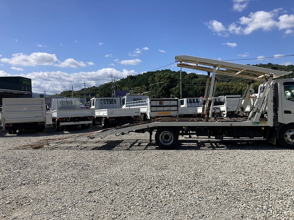 日野　デュトロ