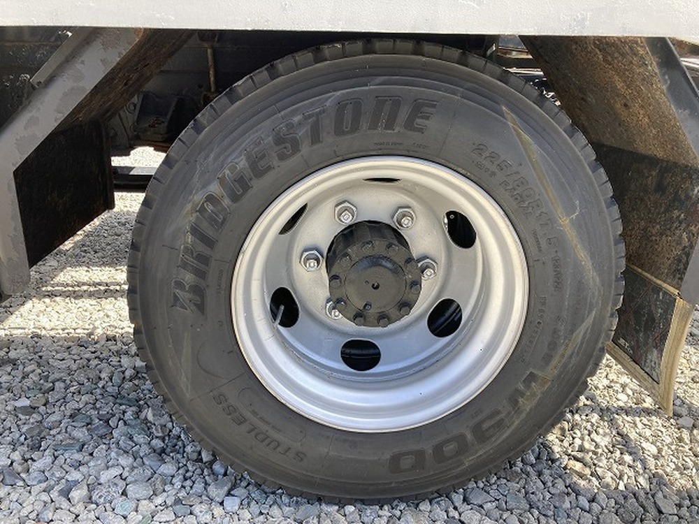 日野　デュトロ