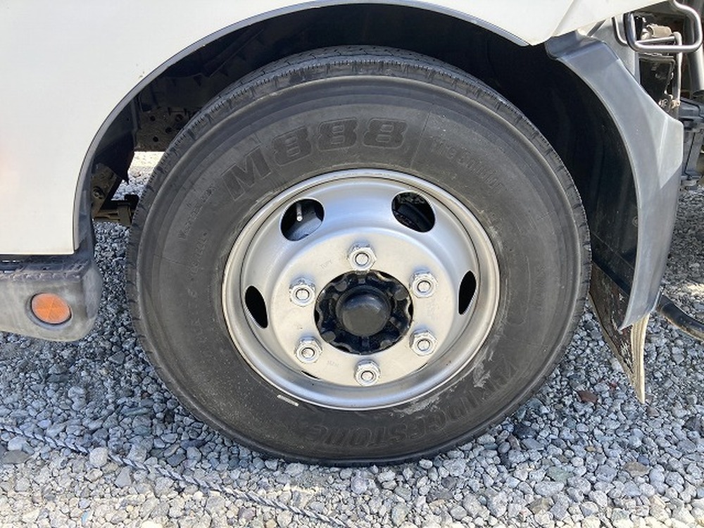 日野　デュトロ