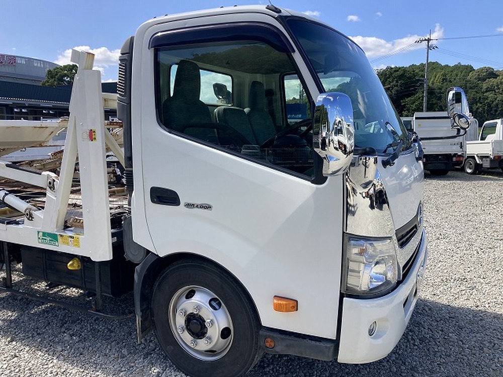 日野　デュトロ