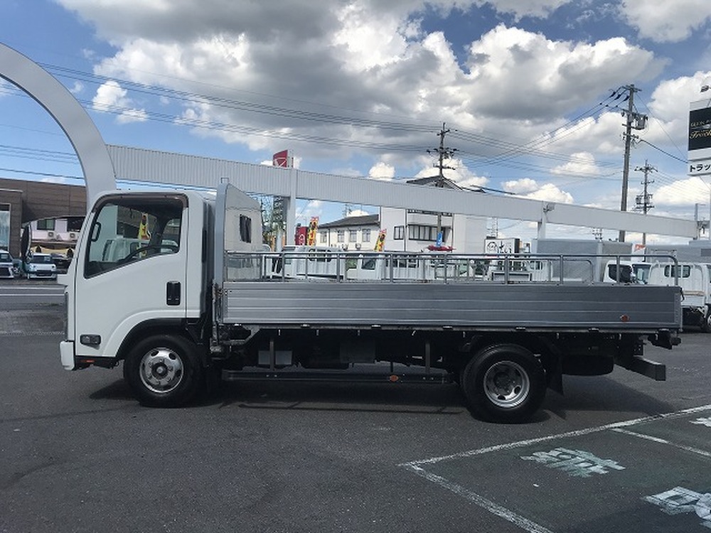 いすゞ　エルフ