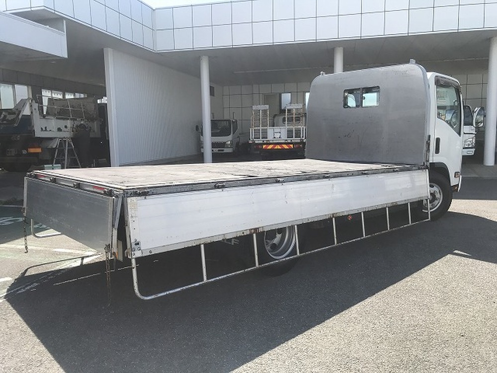 いすゞ　エルフ