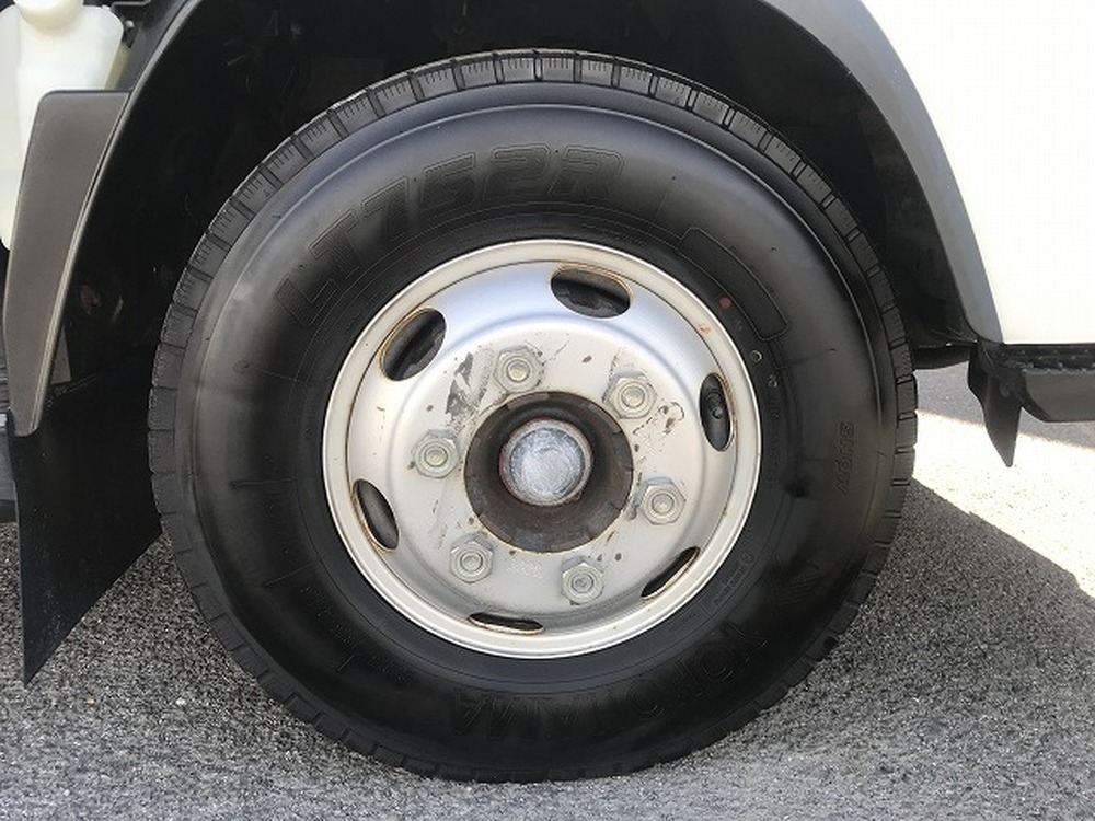 いすゞ　エルフ