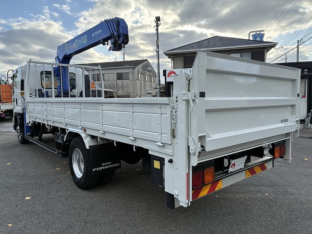 いすゞ　フォワード