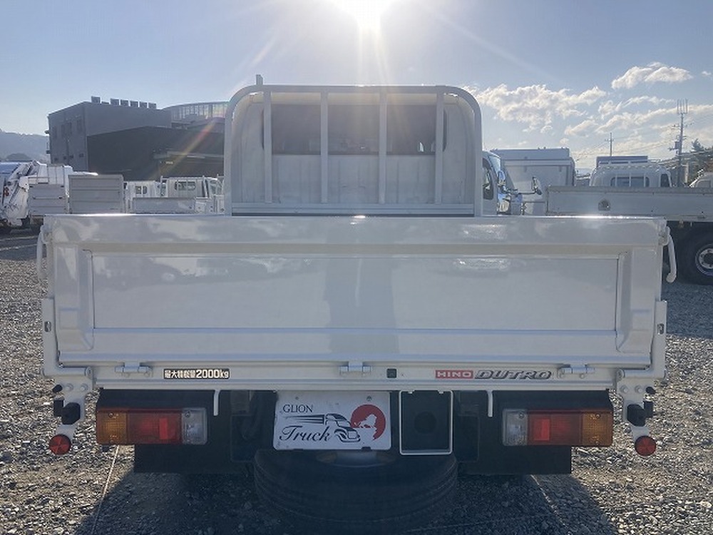 日野　デュトロ