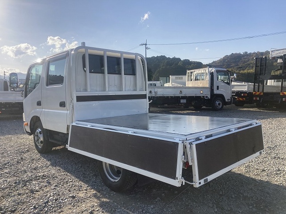 日野　デュトロ