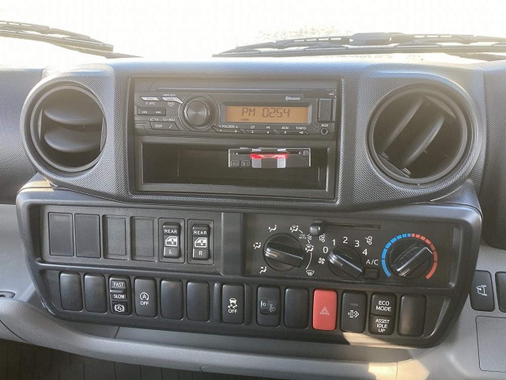 日野　デュトロ