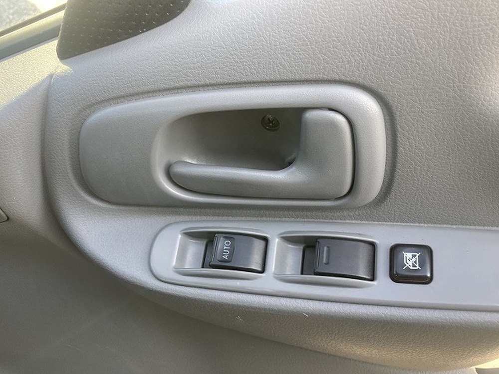 日野　デュトロ