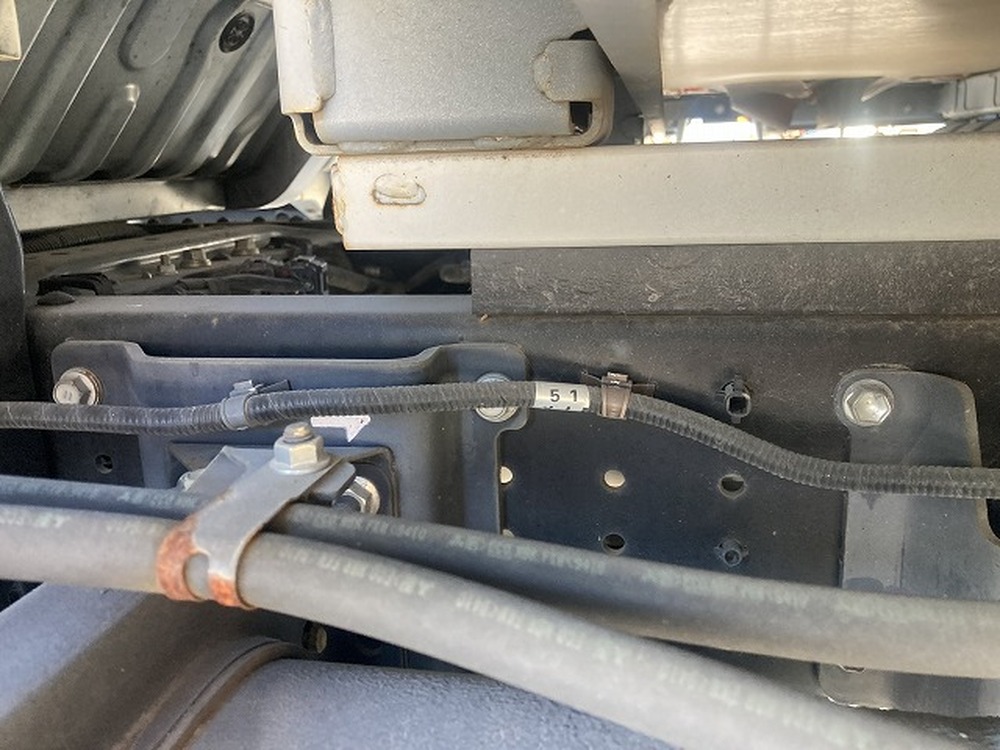 日野　デュトロ