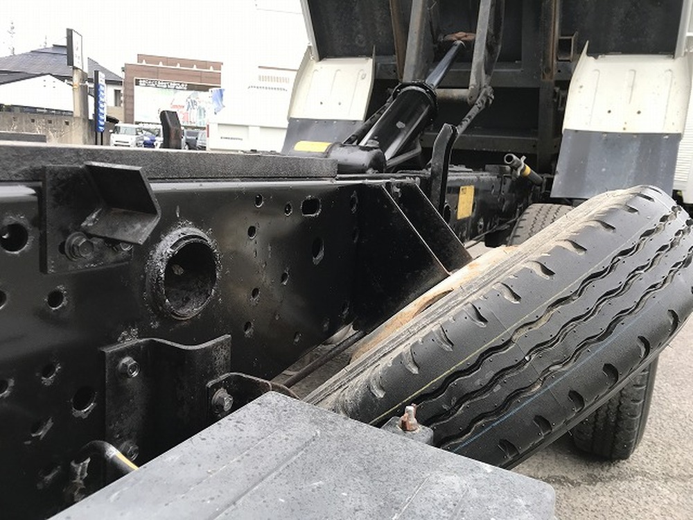 いすゞ　エルフ