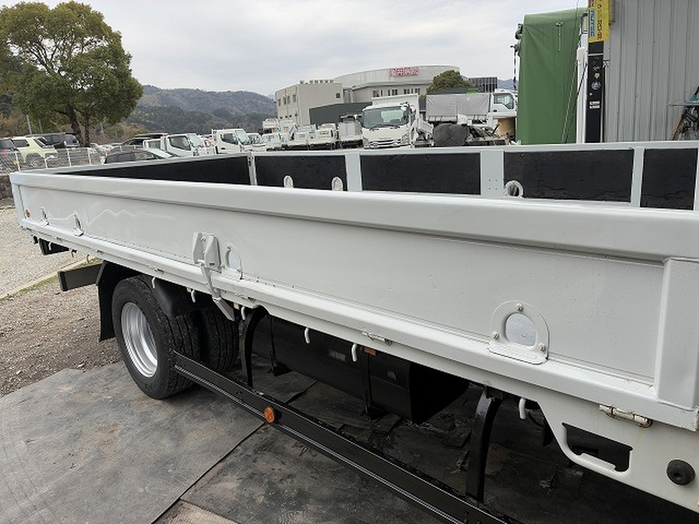 三菱ふそう　キャンター