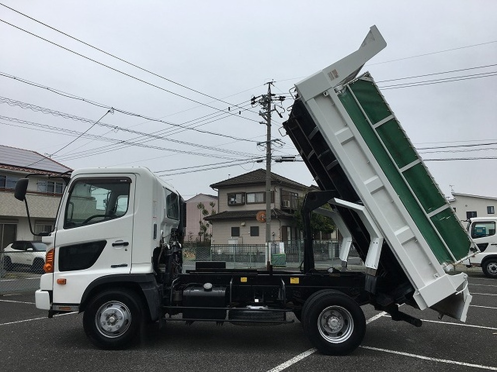 日野　レンジャー