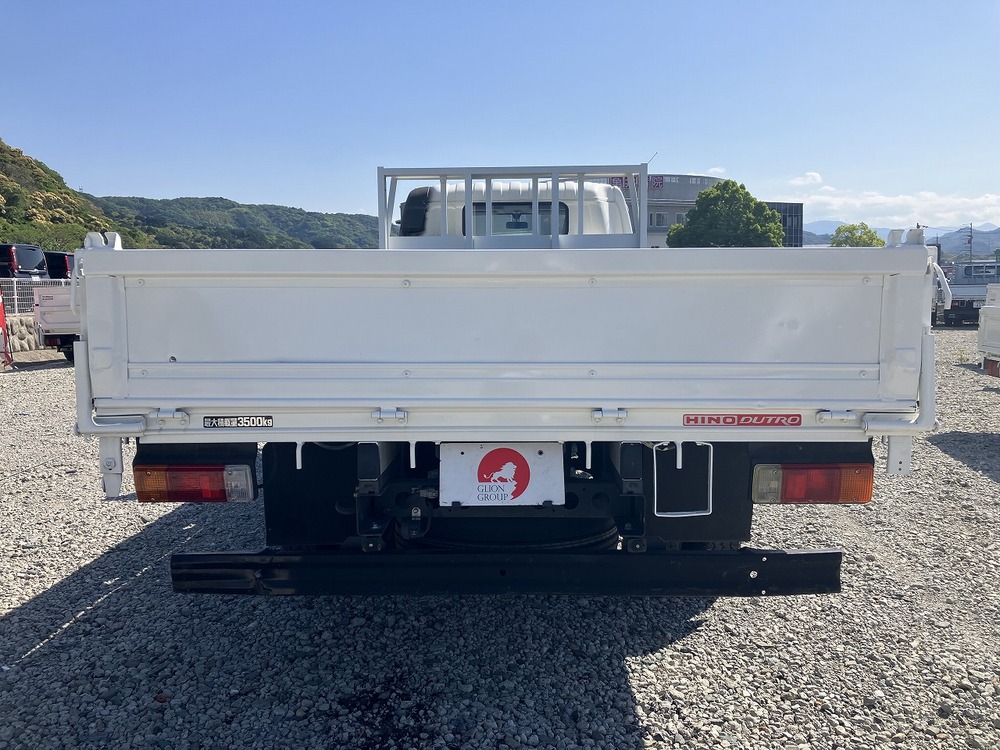 日野　デュトロ