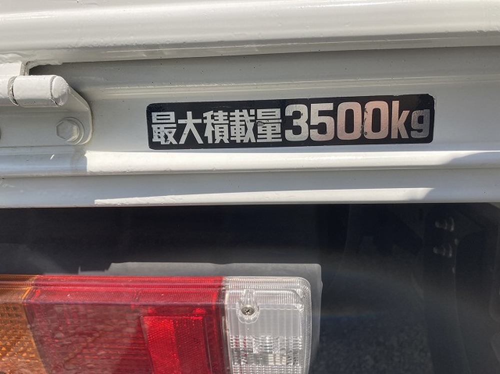 日野　デュトロ