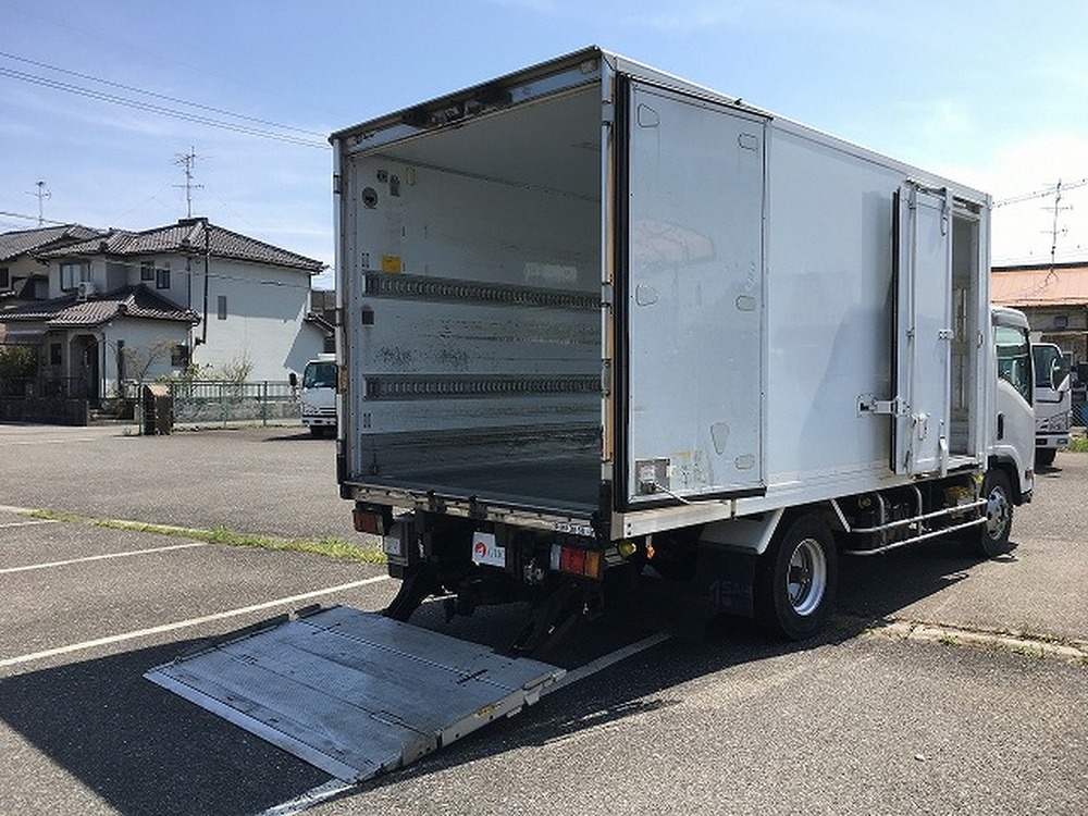 いすゞ　エルフ