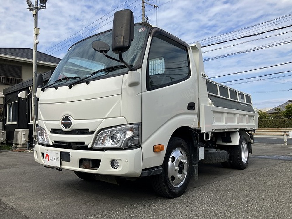 日野　デュトロ