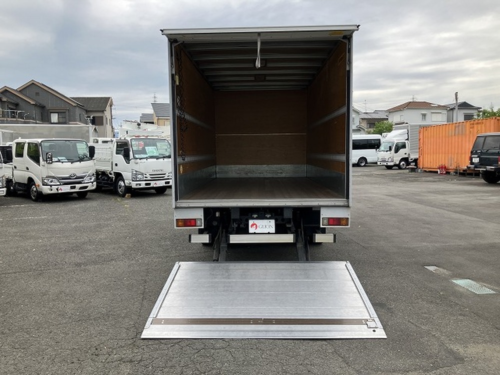 日野　デュトロ