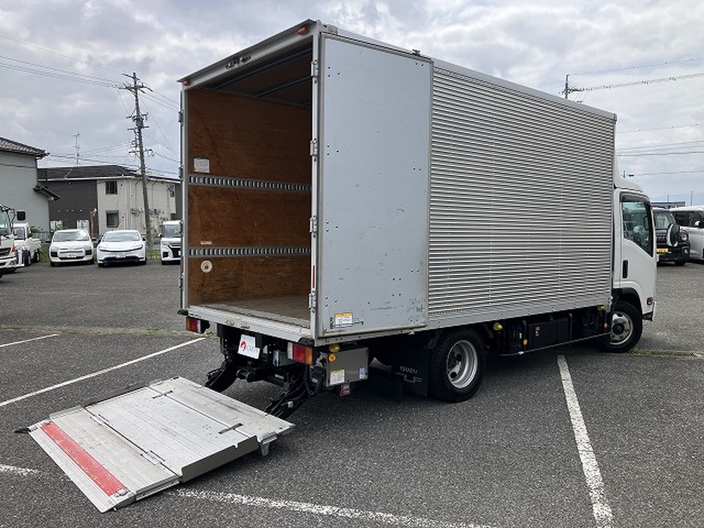 いすゞ　エルフ