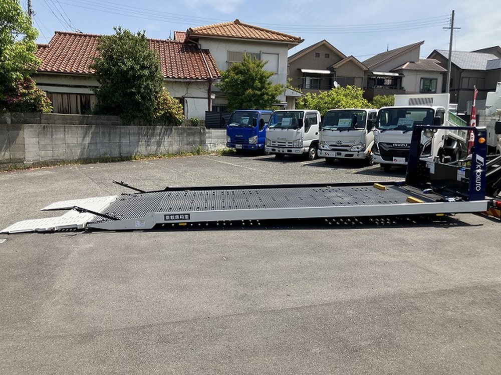 日産　アトラストラック
