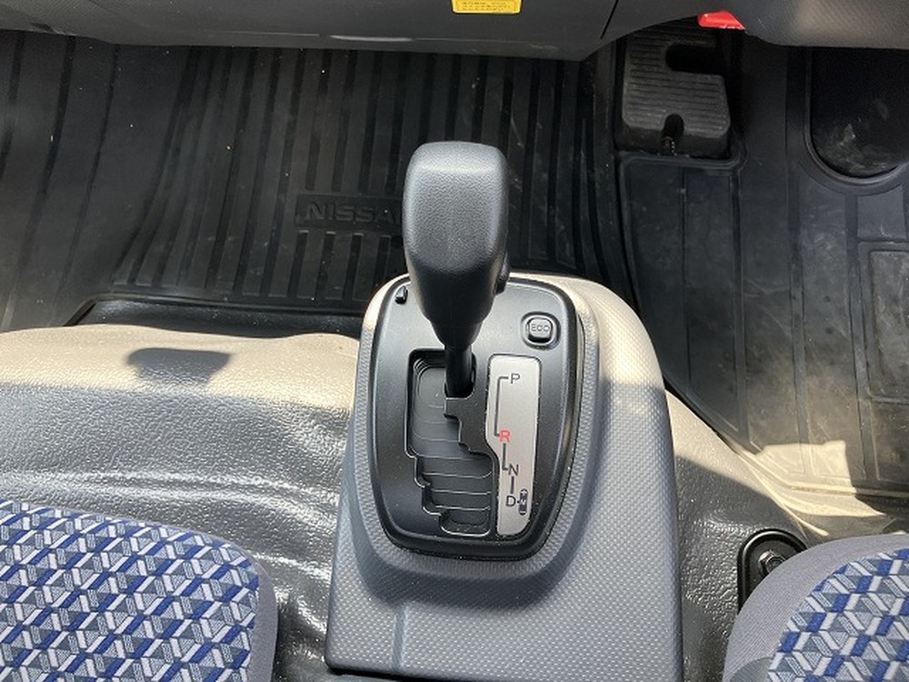 日産　アトラストラック