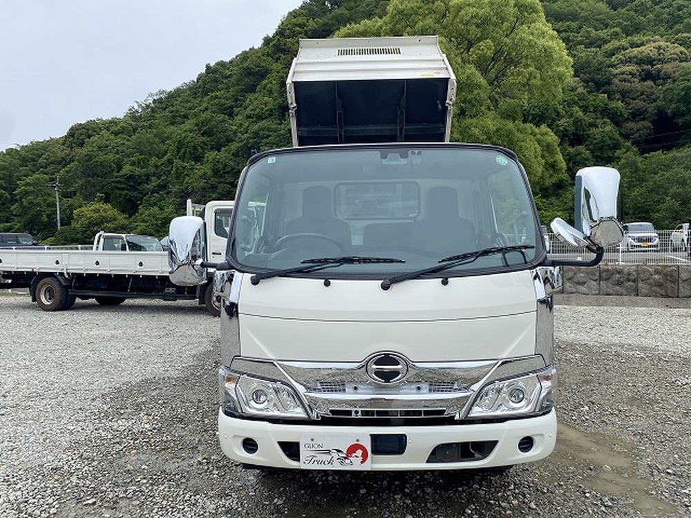 日野　デュトロ