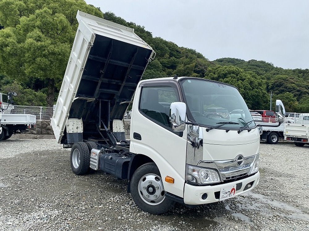 日野　デュトロ