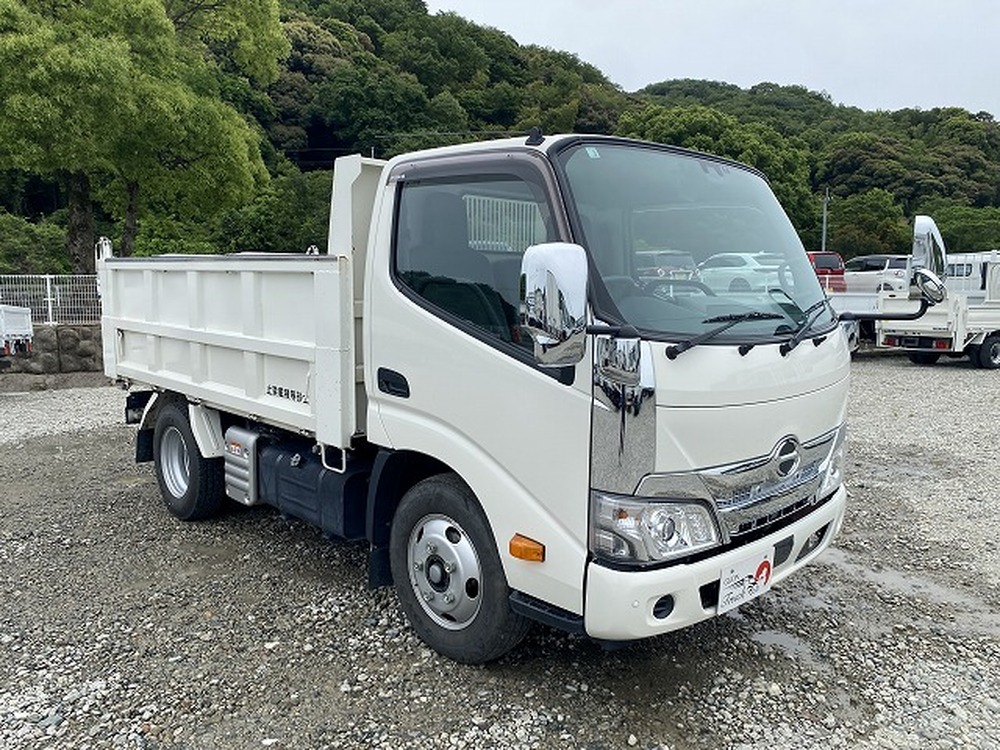 日野　デュトロ