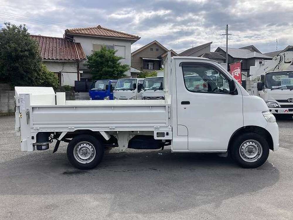 トヨタ　ライトエーストラック
