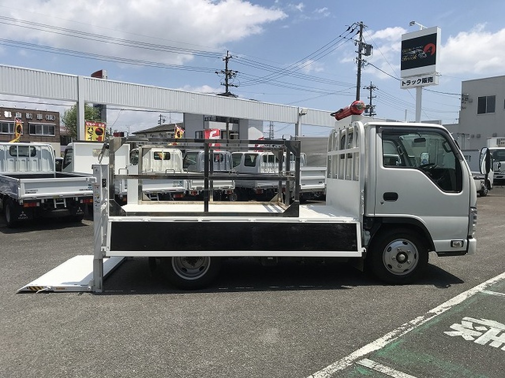 いすゞ　エルフ