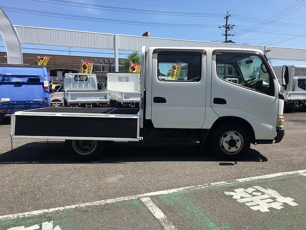 日野　デュトロ