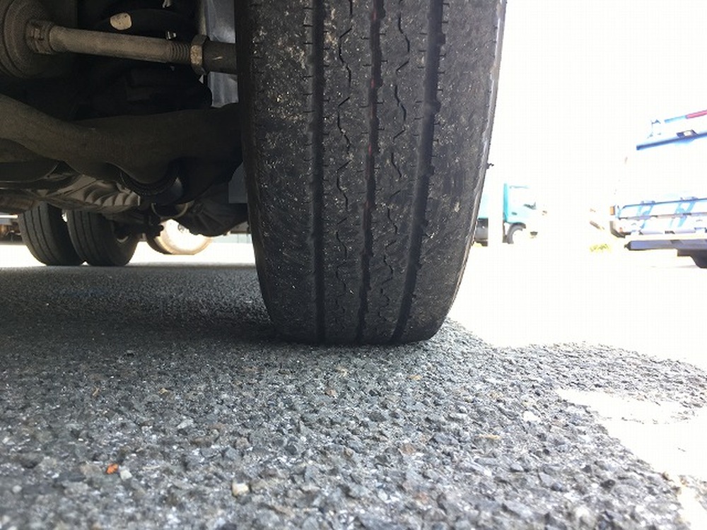 日野　デュトロ