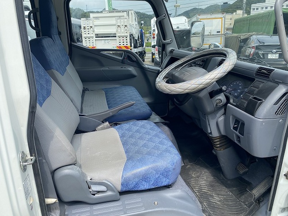 三菱ふそう　キャンター