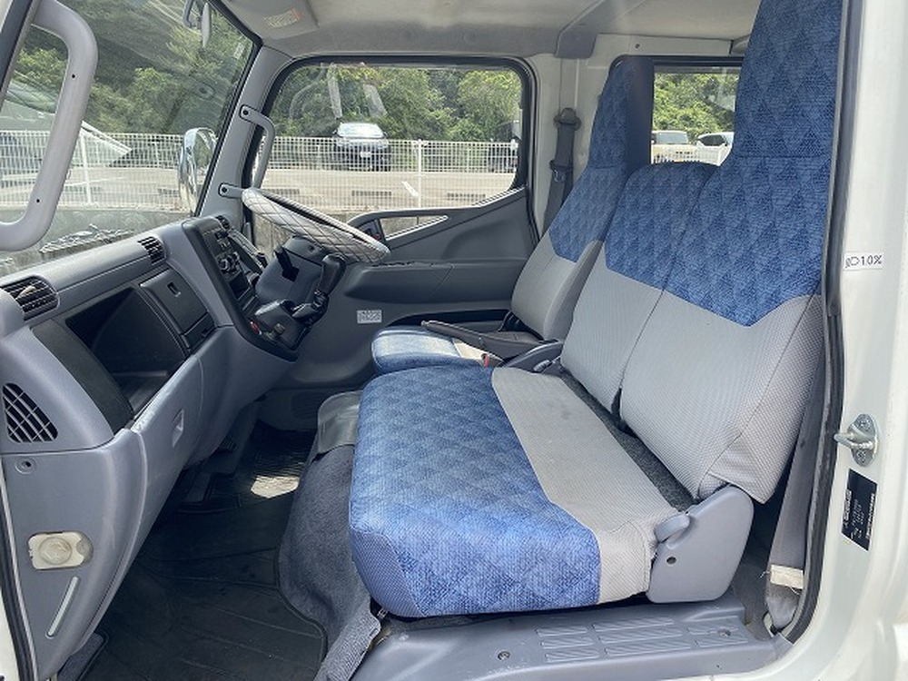 三菱ふそう　キャンター