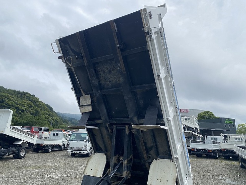 いすゞ　エルフ